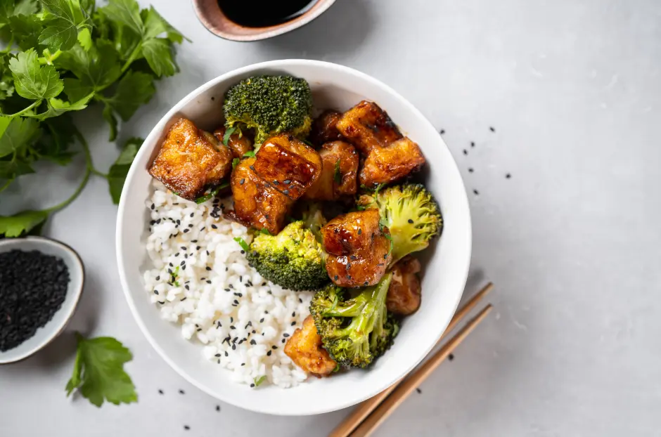 Spicy Sriracha Rice Bowls.