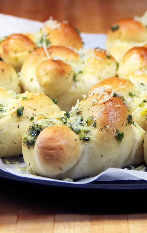 Keto Garlic Knots