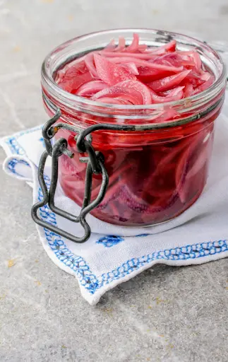 quick-pickled-onions